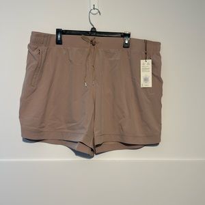 Calia Journey Wovens Short Women’s 2X Tan Color